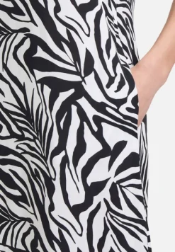 Betty Barclay Kleider|Festliche Mode*Stufenkleid weiter Ausschnitt Schwarz/Weiß